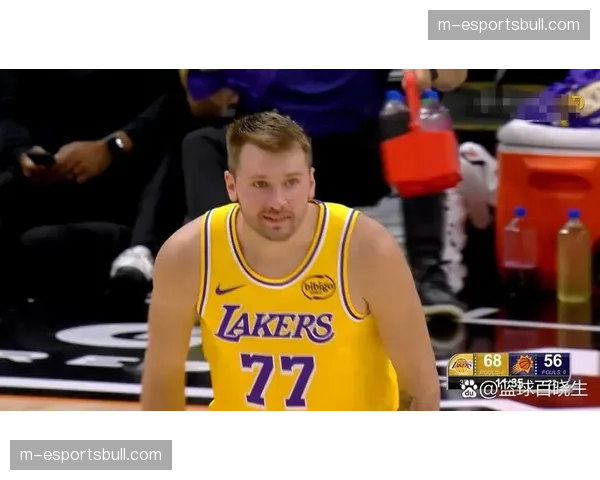 东契奇30次出手占全队27.5% 湖人进攻权重过度集中显隐患